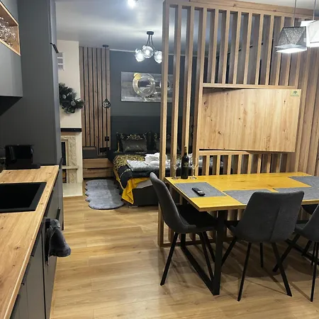 Avelov Art 潘波洛沃