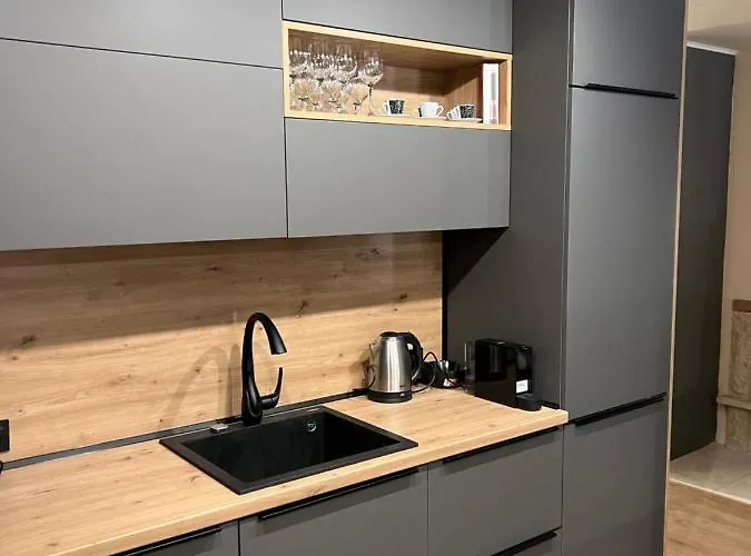 Apartament Avelov Art *