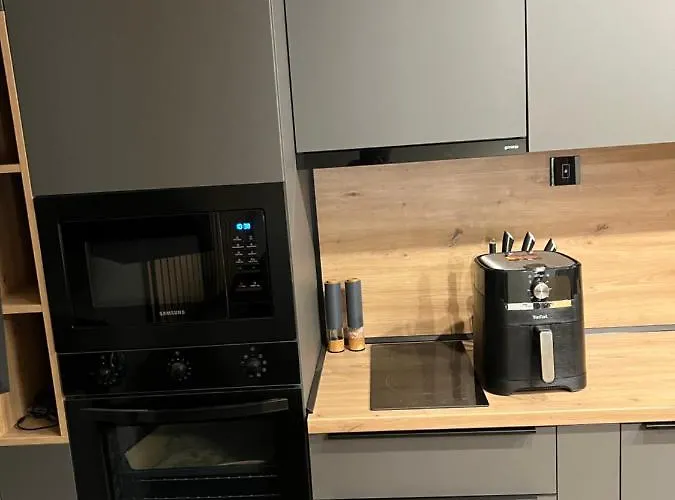 Apartament Avelov Art *